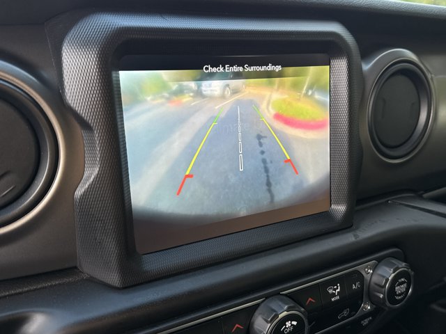 Used 2018 Jeep Wrangler Unlimited Sport AWD/4WD image 28