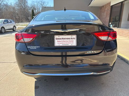 Used 2015 Chrysler 200 C w/ Navigation & Sound Group I image 22
