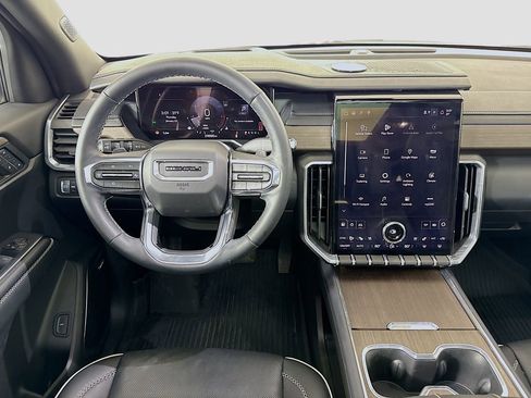 Used 2024 GMC Acadia Denali image 23