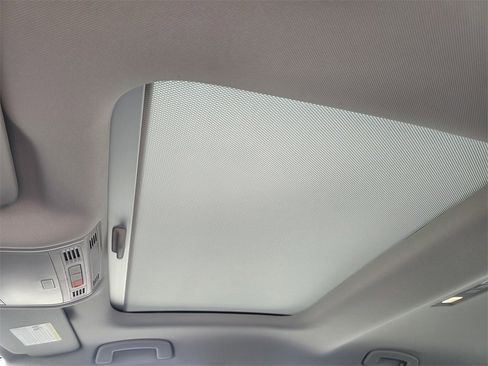 New 2026 Volkswagen Jetta SE image 18