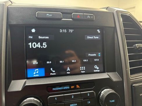 Used 2018 Ford F150 XLT w/ Equipment Group 302A Luxury AWD/4WD image 19
