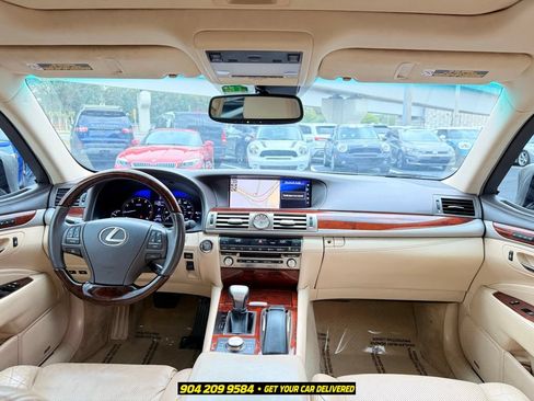 Used 2016 Lexus LS 460 w/ Comfort Package RWD image 36