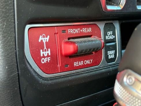 Used 2023 Jeep Gladiator Rubicon w/ Cold Weather Group image 22