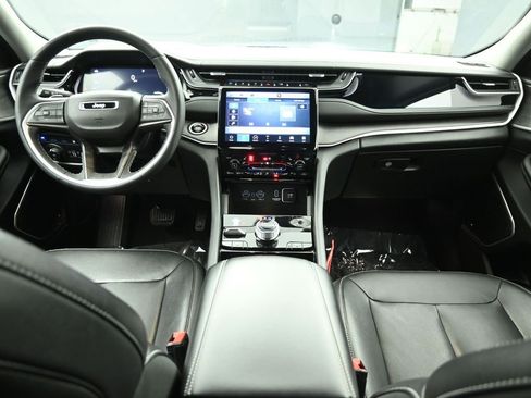 Used 2022 Jeep Grand Cherokee Limited 4xe image 23