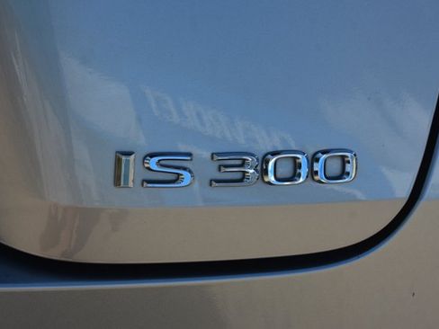 Used 2023 Lexus IS 300 w/ Comfort Package RWD image 7