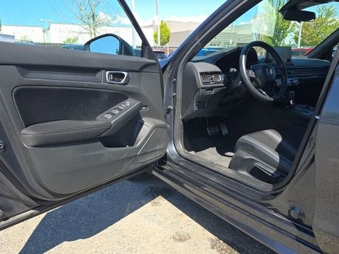 Used 2023 Honda Civic Sport image 15