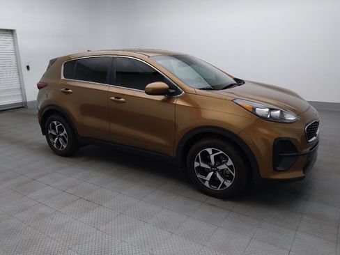 Used 2021 Kia Sportage LX FWD image 11