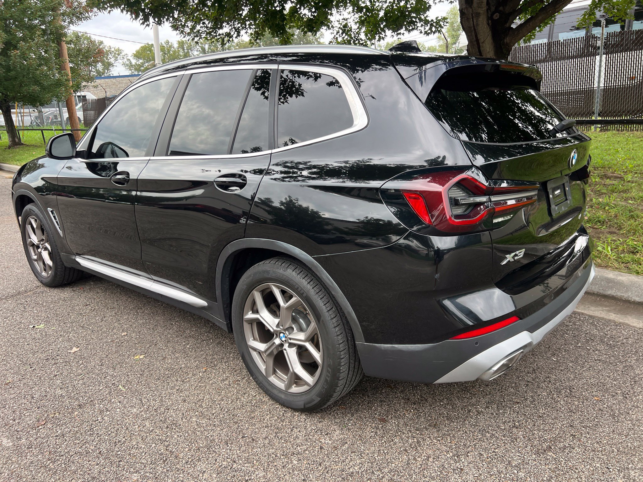 Used 2022 BMW X3 xDrive30i w/ Convenience Package AWD/4WD image 7