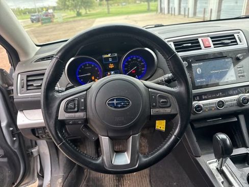 Used 2016 Subaru Outback 2.5i Premium AWD/4WD image 16