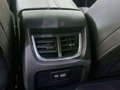 Used 2025 Chevrolet Blazer LT FWD image 26