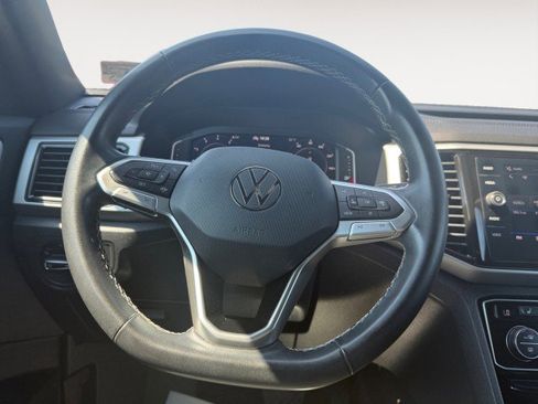 Used 2022 Volkswagen Atlas Cross Sport SE w/ Panoramic Sunroof Package FWD image 10