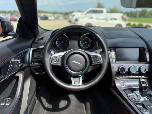 Used 2018 Jaguar F-TYPE R AWD/4WD image 13
