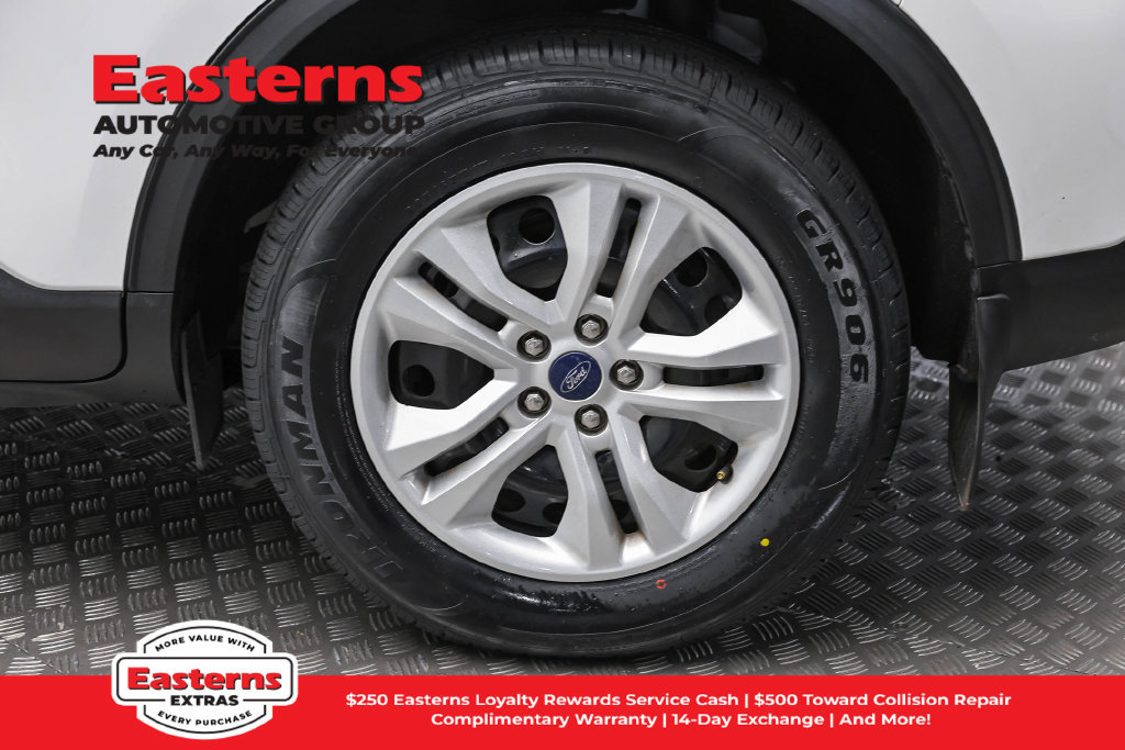 Used 2022 Ford Escape S AWD/4WD image 9