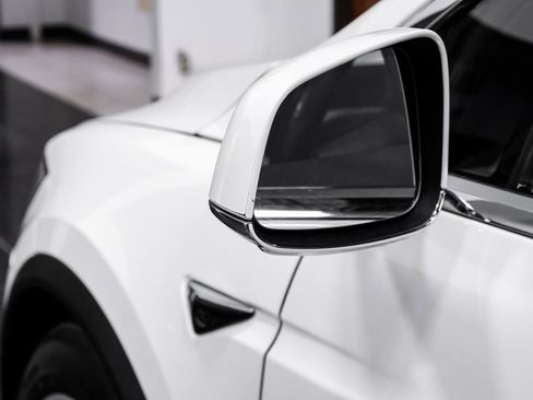 Used 2020 Tesla Model X Long Range image 48