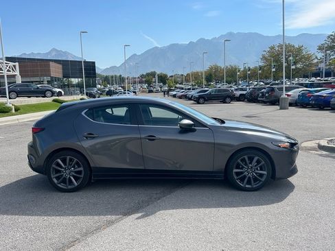 Used 2023 MAZDA MAZDA3 s image 2