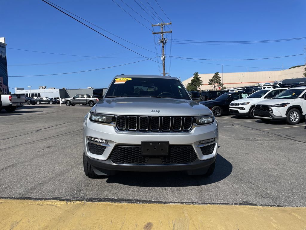 Used 2024 Jeep Grand Cherokee Limited 4xe AWD/4WD image 5