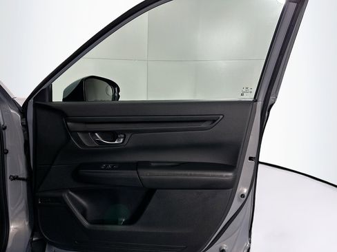 Used 2025 Honda CR-V LX image 29