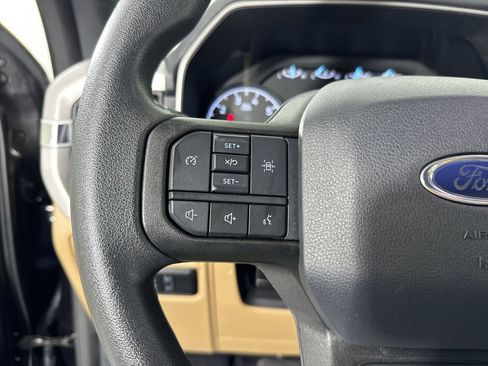 Used 2023 Ford F150 XLT AWD/4WD image 11