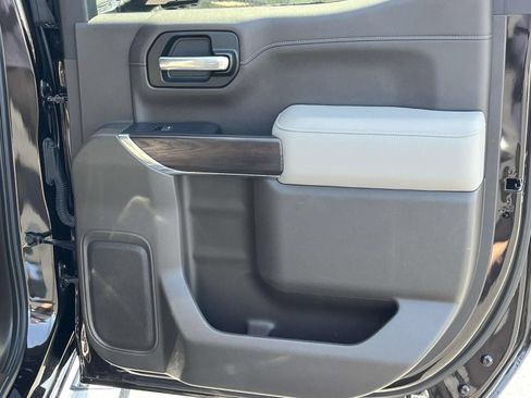 Used 2019 GMC Sierra 1500 SLT w/ SLT Premium Plus Package AWD/4WD image 20