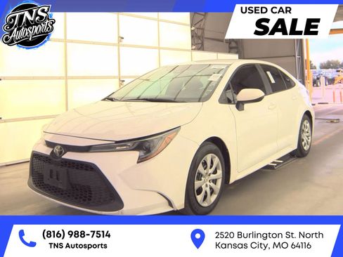 Used 2021 Toyota Corolla LE FWD image 1