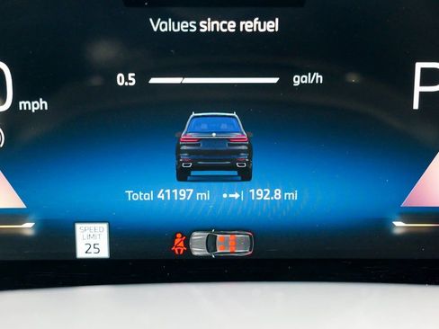 Used 2024 BMW X7 xDrive40i image 57