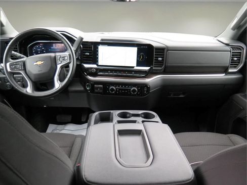 Used 2025 Chevrolet Silverado 2500 LT w/ Convenience Package AWD/4WD image 22