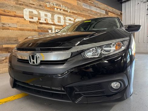 Used 2018 Honda Civic EX-L image 8