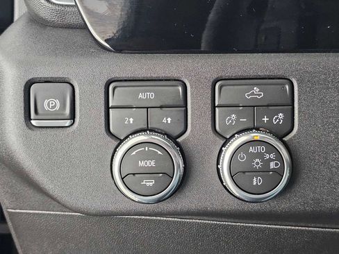 New 2026 GMC Sierra 1500 Elevation image 30