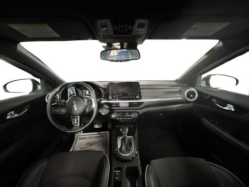 Used 2024 Kia Forte GT-Line w/ GT-Line Premium Package image 17