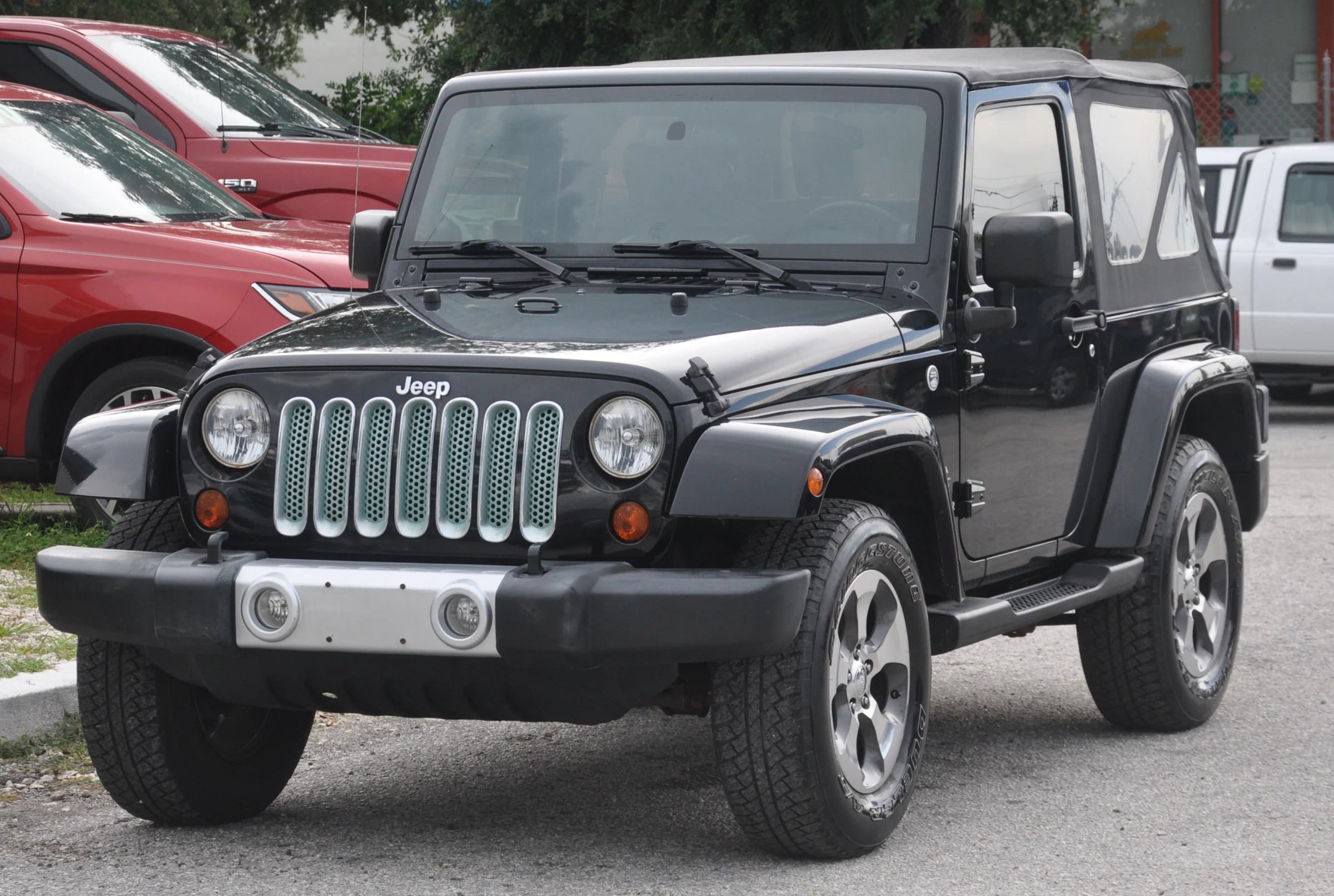 Used 2008 Jeep Wrangler Sahara w/ PWR Convenience Group AWD/4WD image 1