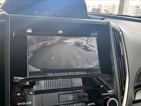 Used 2023 Subaru Forester Premium image 9