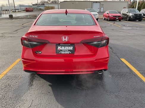 Used 2025 Honda Civic Sport image 5