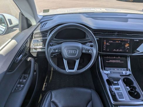 Used 2019 Audi Q8 Premium Plus w/ Premium Plus image 16