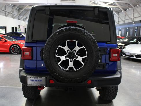 Used 2019 Jeep Wrangler Unlimited Rubicon AWD/4WD image 15