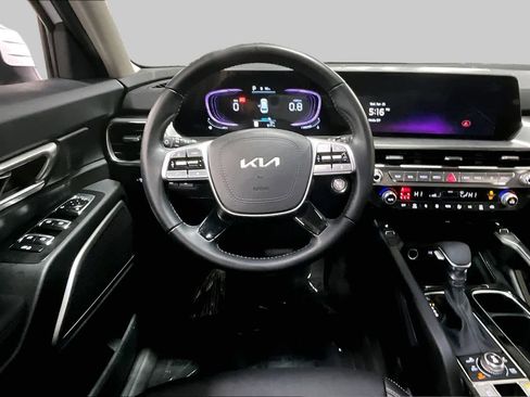 Used 2025 Kia Telluride S AWD/4WD image 6
