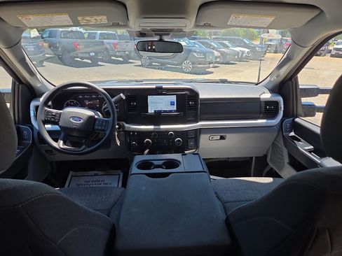 Used 2025 Ford F250 XLT w/ FX4 Off-Road Package AWD/4WD image 17