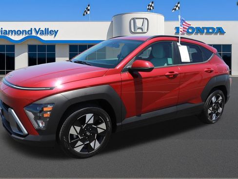 Used 2024 Hyundai Kona SEL FWD image 3