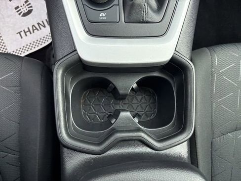 Used 2021 Toyota RAV4 XLE w/ Convenience Package AWD/4WD image 19