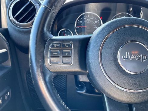 Used 2018 Jeep Wrangler Unlimited Sport S AWD/4WD image 24