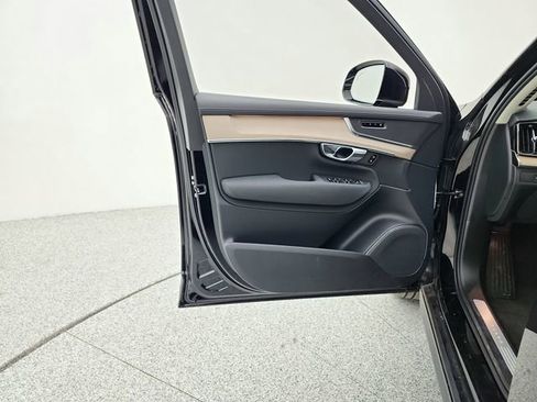 New 2026 Volvo XC90 B6 Plus w/ Protection Package image 27
