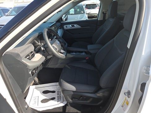 New 2026 Ford Explorer Active image 11