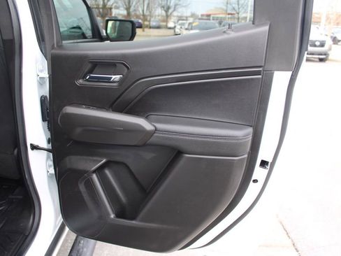 Used 2023 Chevrolet Colorado LT w/ LT Convenience Package II image 24