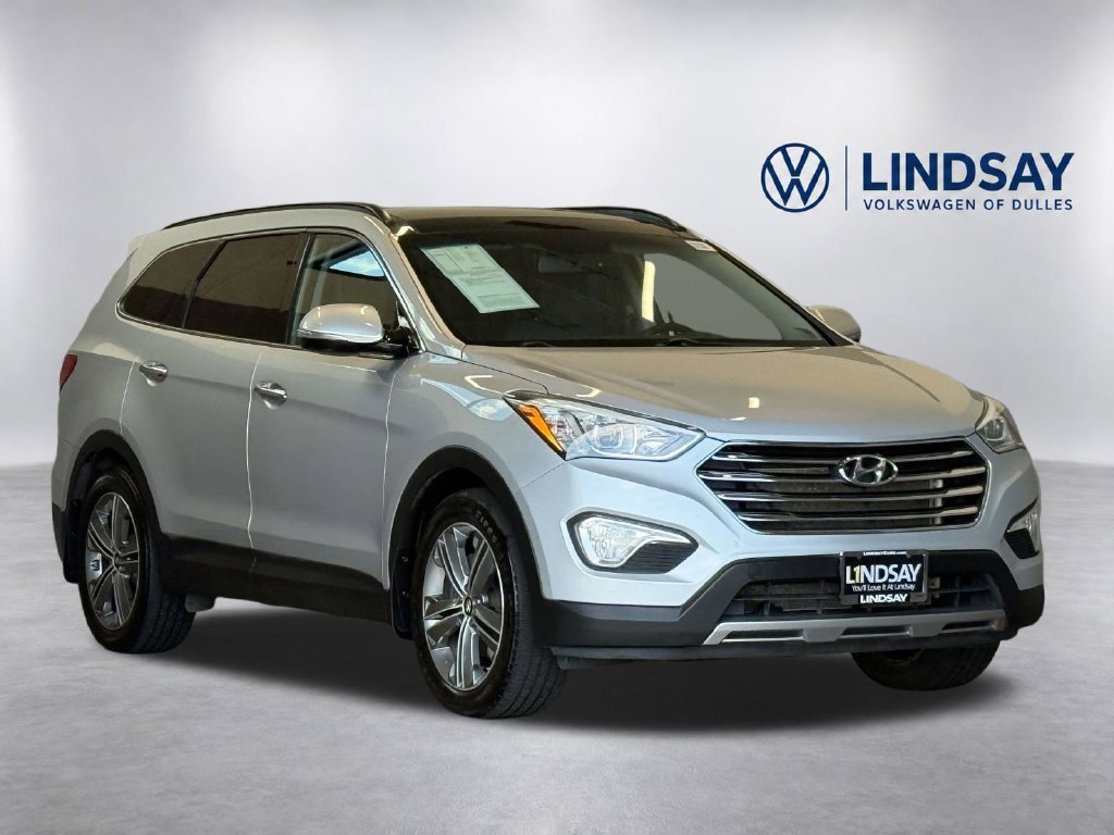 Used 2016 Hyundai Santa Fe SE w/ Option Group 03 AWD/4WD image 1