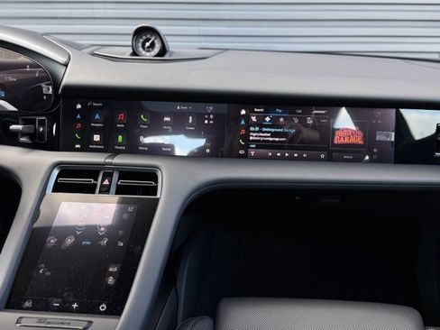 New 2025 Porsche Taycan 4S image 27