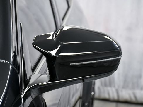 Used 2025 BMW M5 w/ Executive Package AWD/4WD image 87