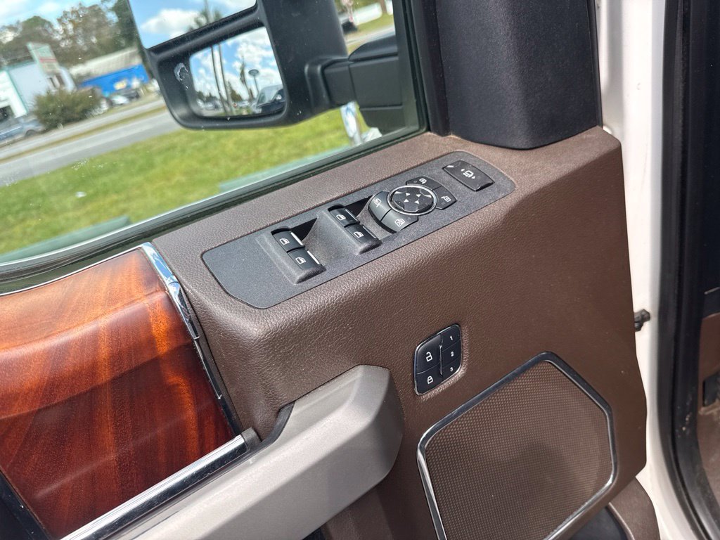 Used 2017 Ford F450 King Ranch w/ King Ranch Ultimate Package AWD/4WD image 9