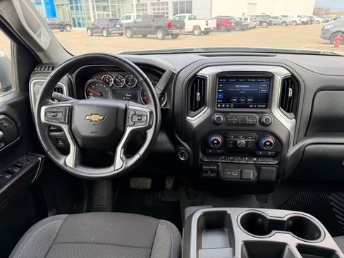 Used 2021 Chevrolet Silverado 1500 LT AWD/4WD image 28