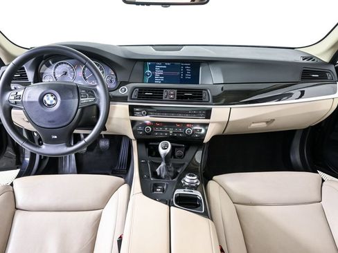 Used 2011 BMW 535i Sedan image 18