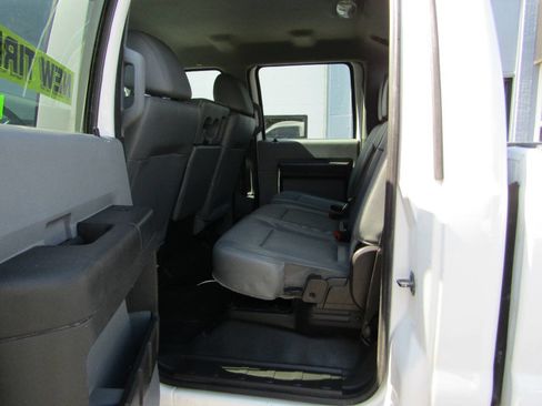 Used 2014 Ford F250 XL w/ Power Equipment Group image 6