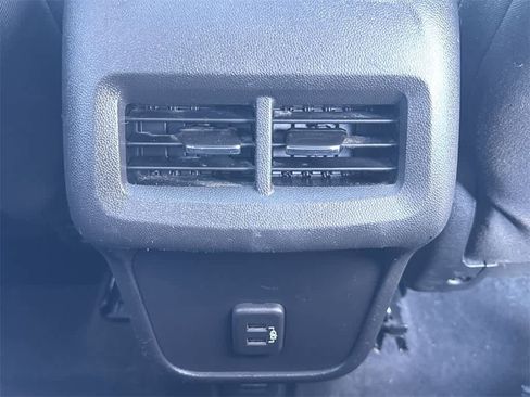 Used 2022 Chevrolet Equinox LT image 22